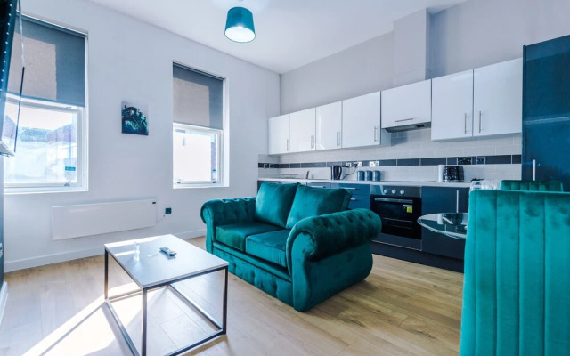 Stylish 2-bed Apartment - City Centre