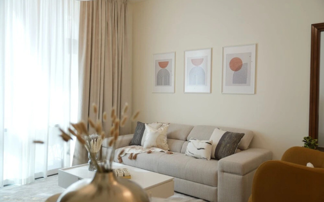 Yogi - Lake-Side Fancy Apartment Near Dubai Mall