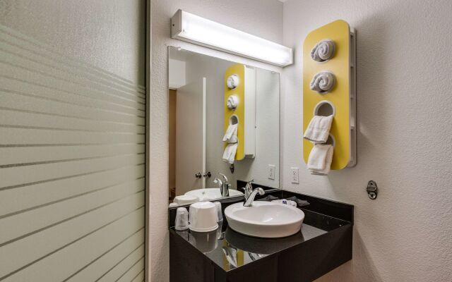 Motel 6 Spokane, WA - West