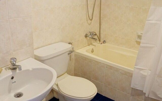 Private Suite With Balcony Gurney Drive