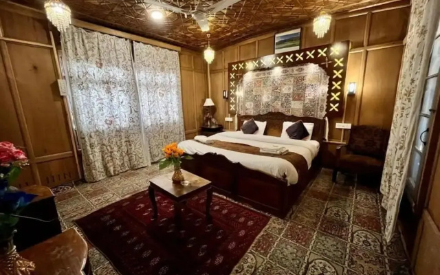 Floating Luxury Group Of Houseboats - Cottages_and_Houses in 斯利那加 - Photo 2