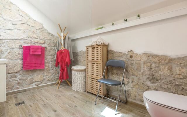 Amazing home in Ploce w/ WiFi and 3 Bedrooms
