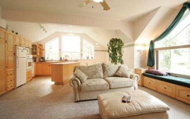 Hummingbird Guesthouse
