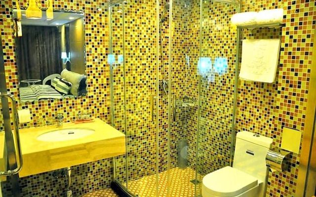 Super 8 Jinan Daminghu East Gate