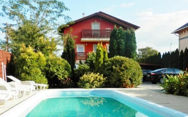 Veronika Villa