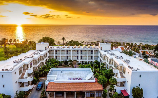 Helios Bay Hotel Apartments