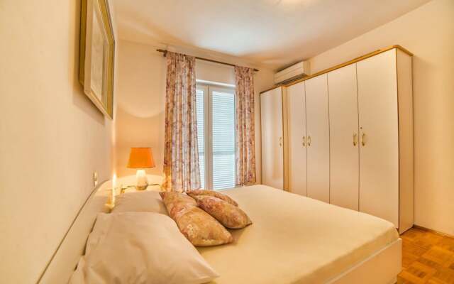 Apartments Lidija