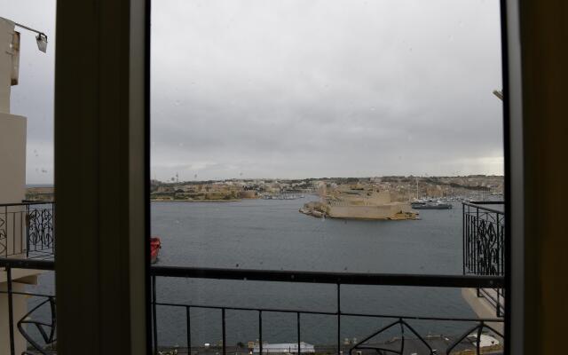 The British Hotel