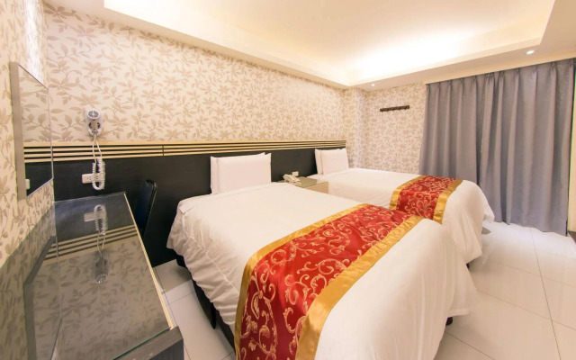 Vintage Apple Hotel