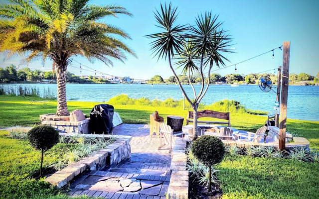 Orlando Lakefront Tiny House Community
