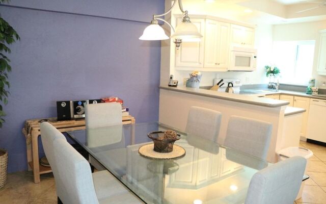 Jamaica Royale T64 - 2 Br Condo