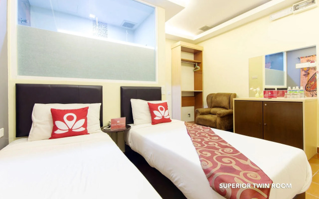 ZEN Rooms Norbu Hotel