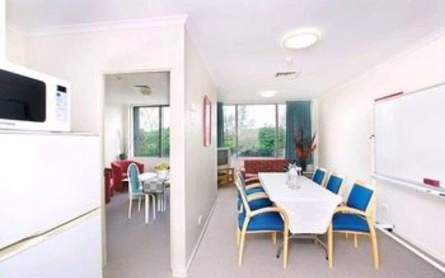 Chasely Apartment Hotel