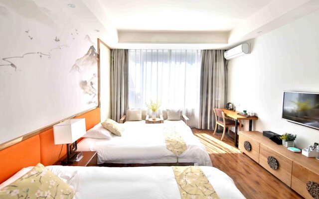 Time Machine Hotel