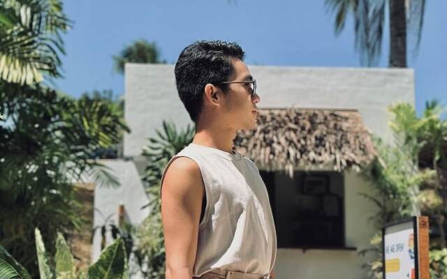 Everyday Sunday Hotel Cafe