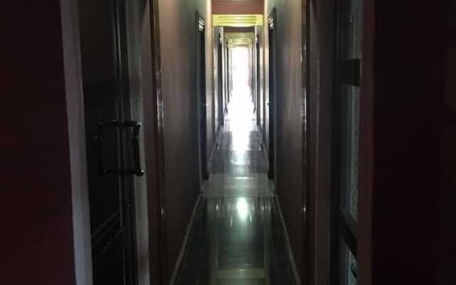 Riklyn Hotel