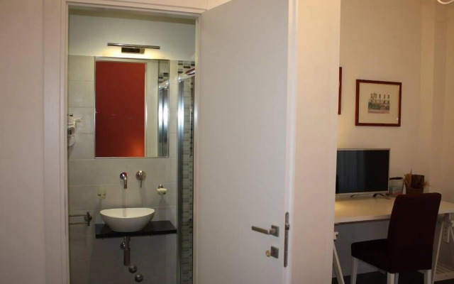 Av Domus Vatican St Peter B B