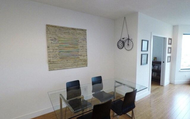 Russian Hill Vista Holiday