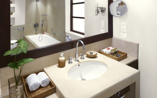 Taj Holiday Village Resort & Spa