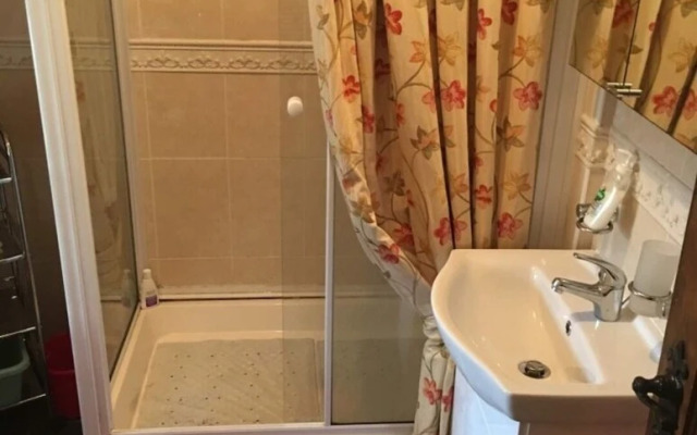 5-Bed Beach Side House in Kilkee