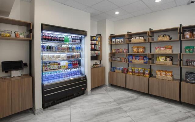 Crowne Plaza Lansing by IHG