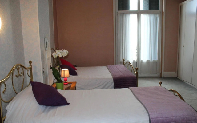 Enzo Hotels Contrexéville