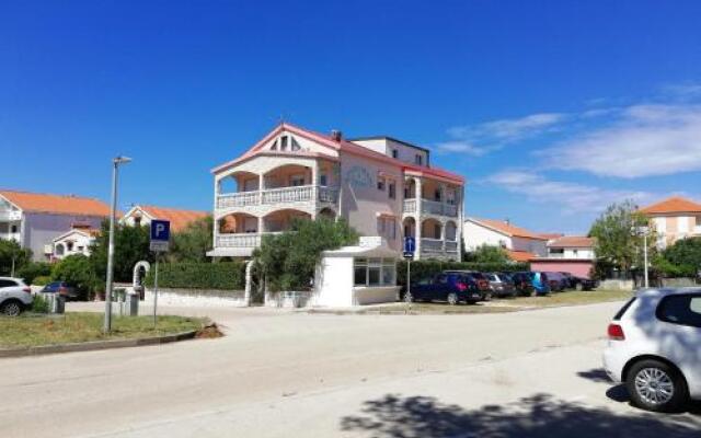 Apartmani Nena