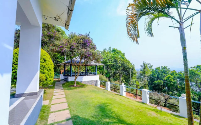 VOYE HOMES Vythiri Silver Mist - Hill Top Private Villa