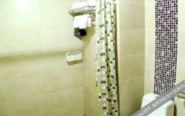 Guilin Yihuchun Inn