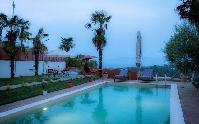 Pefkohori Golden Mountain Beach Villas