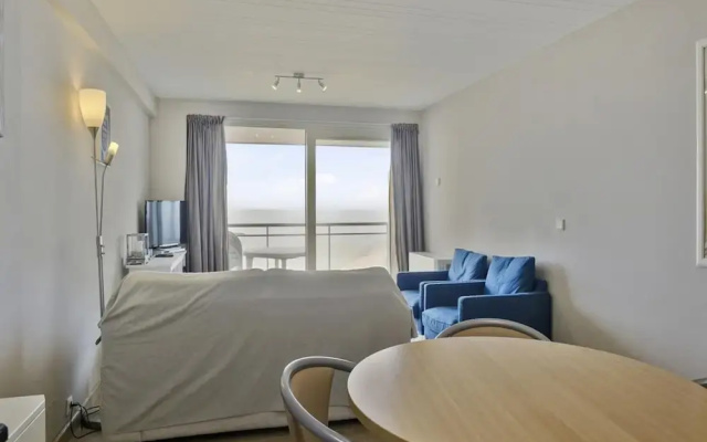 Apartment in Blankenberge With Sea Views