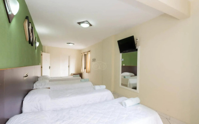 Monte Serrat Hotel
