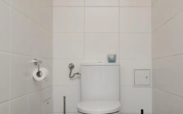 Fresh Apartment with Terrace + Free Parking