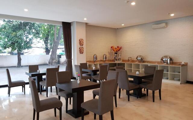 N3 Hotel Zainul Arifin
