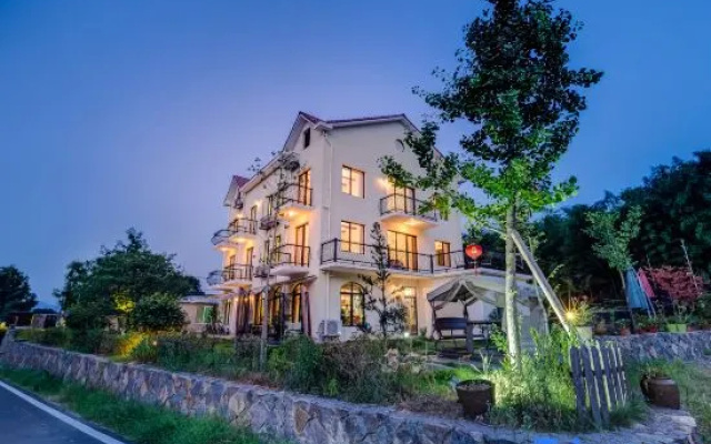 Zhuji Fengqing Hostel