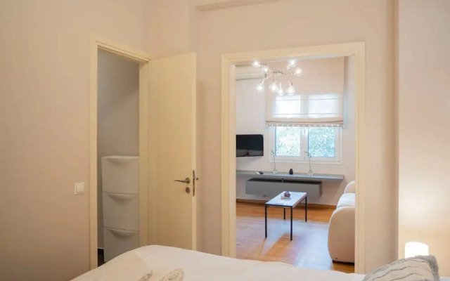 Modern 1-bedroom Retreat in Pangrati