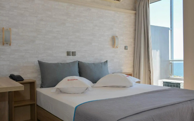 Scorpios Hotel
