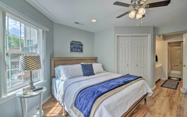 Bright Ozarks Condo w/ Balcony & Lake Views!