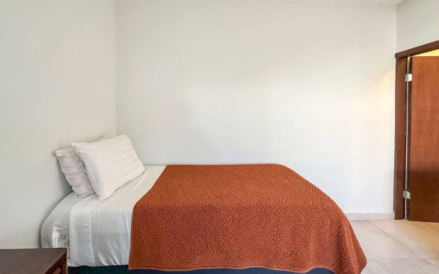 Town Shore Escape 3BR Haven