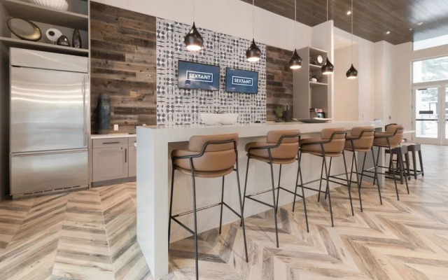 Biscayne Townhomes by Sextant