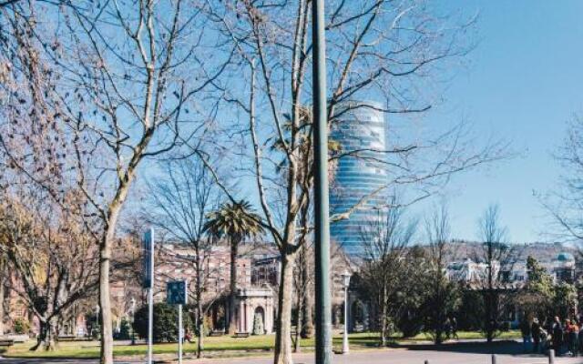 Gran Via Apartment by People Rentals