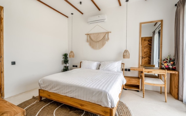 Berapi Villa by EVDEkimi – Spacious 3BR Villa with Pool & Kitchen close to Ubud Attractions – Guest Rooms – Ubud