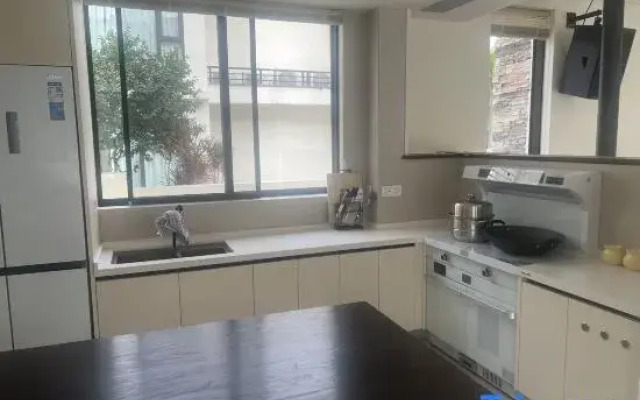 Xile Holiday Villa (Hailing Island Poly Yintan Branch)