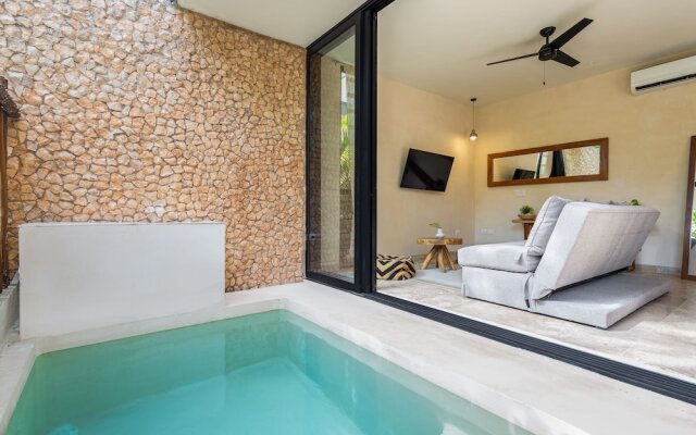 Luxury 2 Bedroom Suite Private Pool TL01