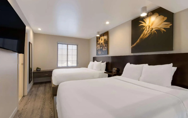 Red Lion Inn & Suites Phoenix Tempe