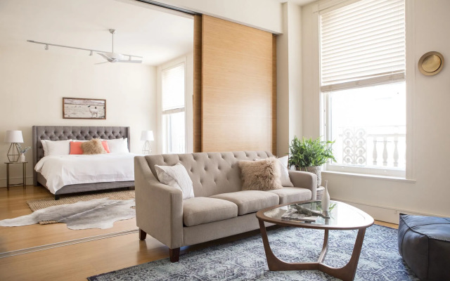 Sophisticated 1BR in C.B.D. by Sonder