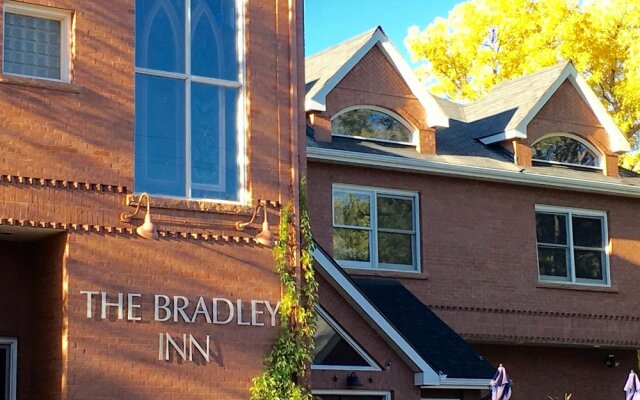 Bradley Boulder Inn