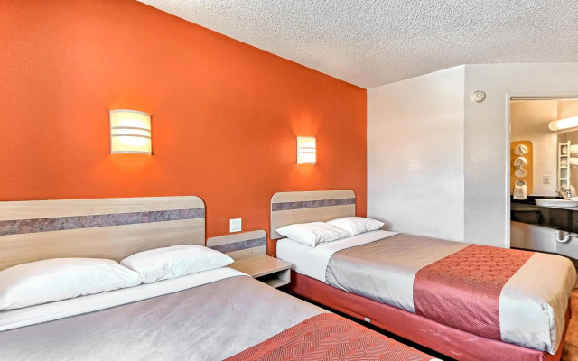 Motel 6 Killeen, TX