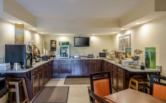 Quality Inn Tanglewood