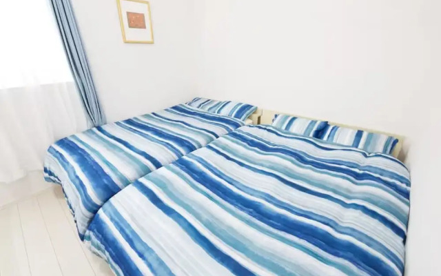 5 Minute Walk from Nishi Shinjuku Gochome Station